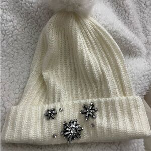 Victoria’s Secret Cream Knit Beanie with Pom